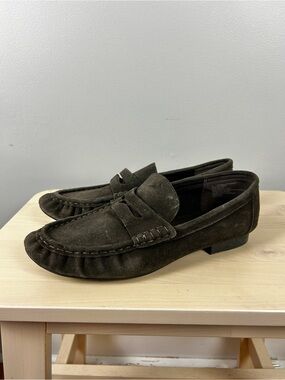 TAHARI Genuine Suede Loafers Chocolate Brown Sz 9 Neutral Staple Quality